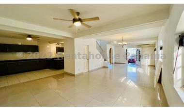 Venta de Casa en Los Rios 24-3265