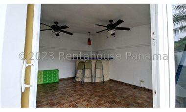 Venta de Casa en Brisas del Golf 24-4233