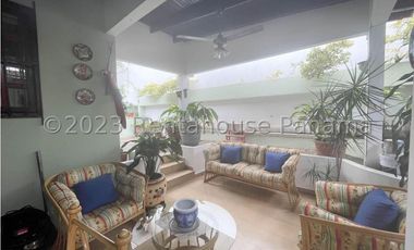 Venta de Casa en Hato Pintado 24-1811