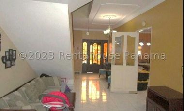 Venta de Casa en El Bosque 24-2105