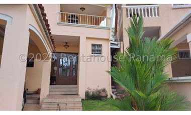 Venta de Casa en El Bosque 24-2105