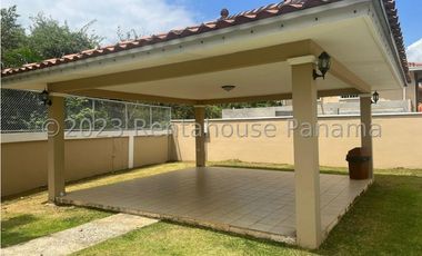 Venta de Casa en Chanis 23-7892