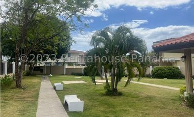 Venta de Casa en Chanis 23-7892