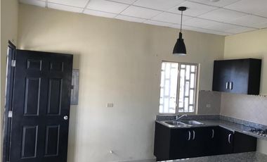 SE VENDE HERMOSA CASA LA FONTANA CHIRIQUI