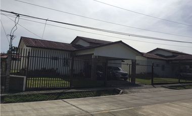 SE VENDE CASA EN LA FONTANA CHIRIQUI