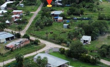 VENDE terreno 20x50 en esquina Barrio Villa del Carmen