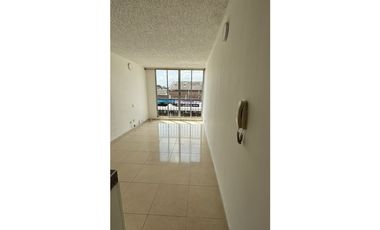 ARRIENDO APARTAMENTO EN CUARTO PISO CR ROBLES DEL NORTE