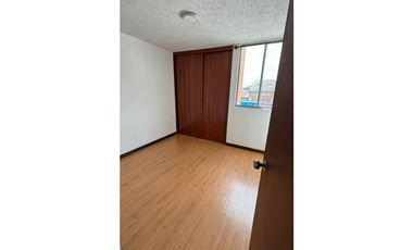 ARRIENDO APARTAMENTO EN CUARTO PISO CR ROBLES DEL NORTE