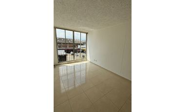 ARRIENDO APARTAMENTO EN CUARTO PISO CR ROBLES DEL NORTE