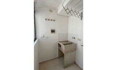ARRIENDO APARTAMENTO EN CUARTO PISO CR ROBLES DEL NORTE