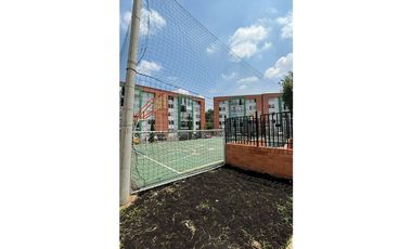 ARRIENDO APARTAMENTO EN CUARTO PISO CR ROBLES DEL NORTE