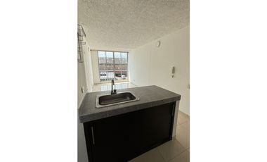 ARRIENDO APARTAMENTO EN CUARTO PISO CR ROBLES DEL NORTE
