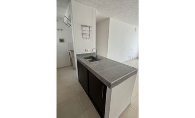 ARRIENDO APARTAMENTO EN CUARTO PISO CR ROBLES DEL NORTE