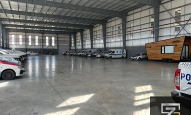Nave en alquiler ubicada en Polo Industrial Spegazzini