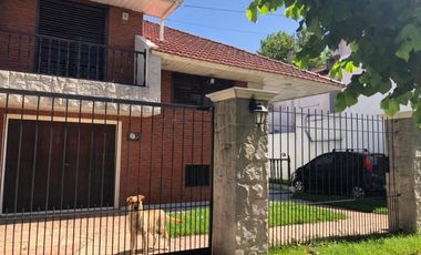 Gran chalet en pinares con depto independiente