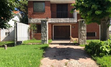 Gran chalet en pinares con depto independiente