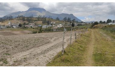 TERRENO PLANO PARA CASA DE CAMPO SECTOR LOMATIKA