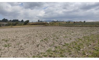 TERRENO PLANO PARA CASA DE CAMPO SECTOR LOMATIKA
