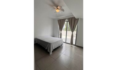 Apto. amoblado en PH Mosaic. Panamá Pacífico NEGOCIABLE