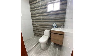 SE VENDE CASA DE 2 PISOS EN VALLEJUELOS