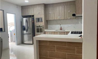 SE VENDE CASA DE 2 PISOS EN VALLEJUELOS