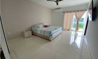 SE VENDE CASA DE 2 PISOS EN VALLEJUELOS