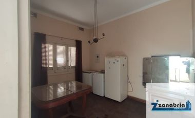Casa en venta de 4 dormitorios c/ cochera en Punta Alta