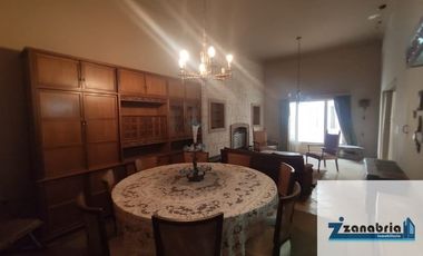 Casa en venta de 4 dormitorios c/ cochera en Punta Alta