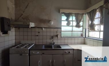 Casa en venta de 4 dormitorios c/ cochera en Punta Alta