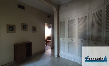 Casa en venta de 4 dormitorios c/ cochera en Punta Alta