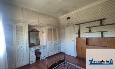 Casa en venta de 4 dormitorios c/ cochera en Punta Alta