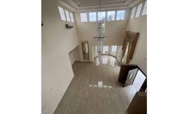 Casa Espectacular en la mejor zona de Panamá, Altos de Golf 