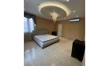 Casa Espectacular en la mejor zona de Panamá, Altos de Golf 