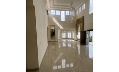 Casa Espectacular en la mejor zona de Panamá, Altos de Golf 