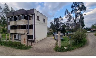 CASA POR TERMINAR CON TERRENO SECTOR MIRAFLORES-SININCAY