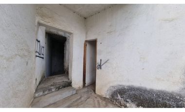 CASA POR TERMINAR CON TERRENO SECTOR MIRAFLORES-SININCAY