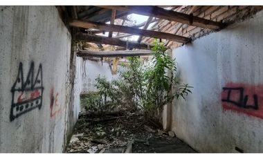 CASA POR TERMINAR CON TERRENO SECTOR MIRAFLORES-SININCAY