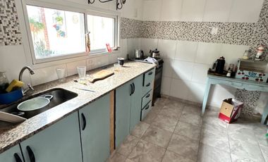 VENDE casa 9x19 Barrio Mariano Moreno