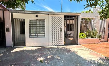 VENDE casa 9x19 Barrio Mariano Moreno