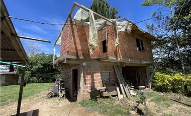 Finca agrícola de 21,5 hectáreas en San Roque, Antioquia