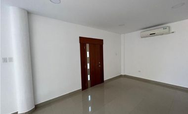 Casa independiente en zona norte de manta