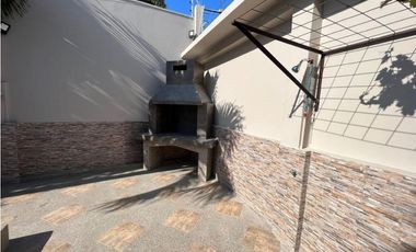 Casa independiente en zona norte de manta