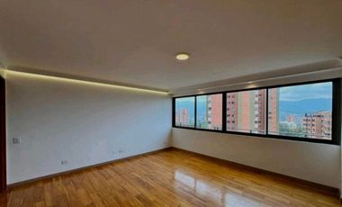 APARTAMENTO EN LA INFERIOR CON ESPACIOS UNICOS