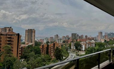 APARTAMENTO EN LA INFERIOR CON ESPACIOS UNICOS