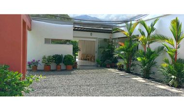 CASA EN SAN JERONIMO UN SOLO NIVEL