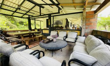 Se vende finca con agua en San Roque, Antioquia