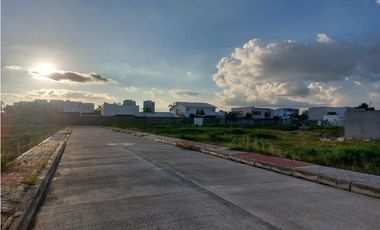 Lotes en Venta en Conjunto Cerrado en Montería