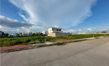 Lotes en Venta en Conjunto Cerrado en Montería