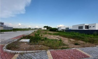 Lotes en Venta en Conjunto Cerrado en Montería