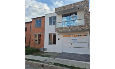 SE ARRIENDA CASA UNIFAMILIAR EN ARBOLEDAS DEL DARIEN – TULUA